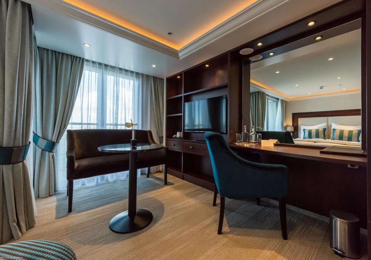 Select Ms Charles Dickens - Frankfurt Hotel Франкфурт на Майн Екстериор снимка