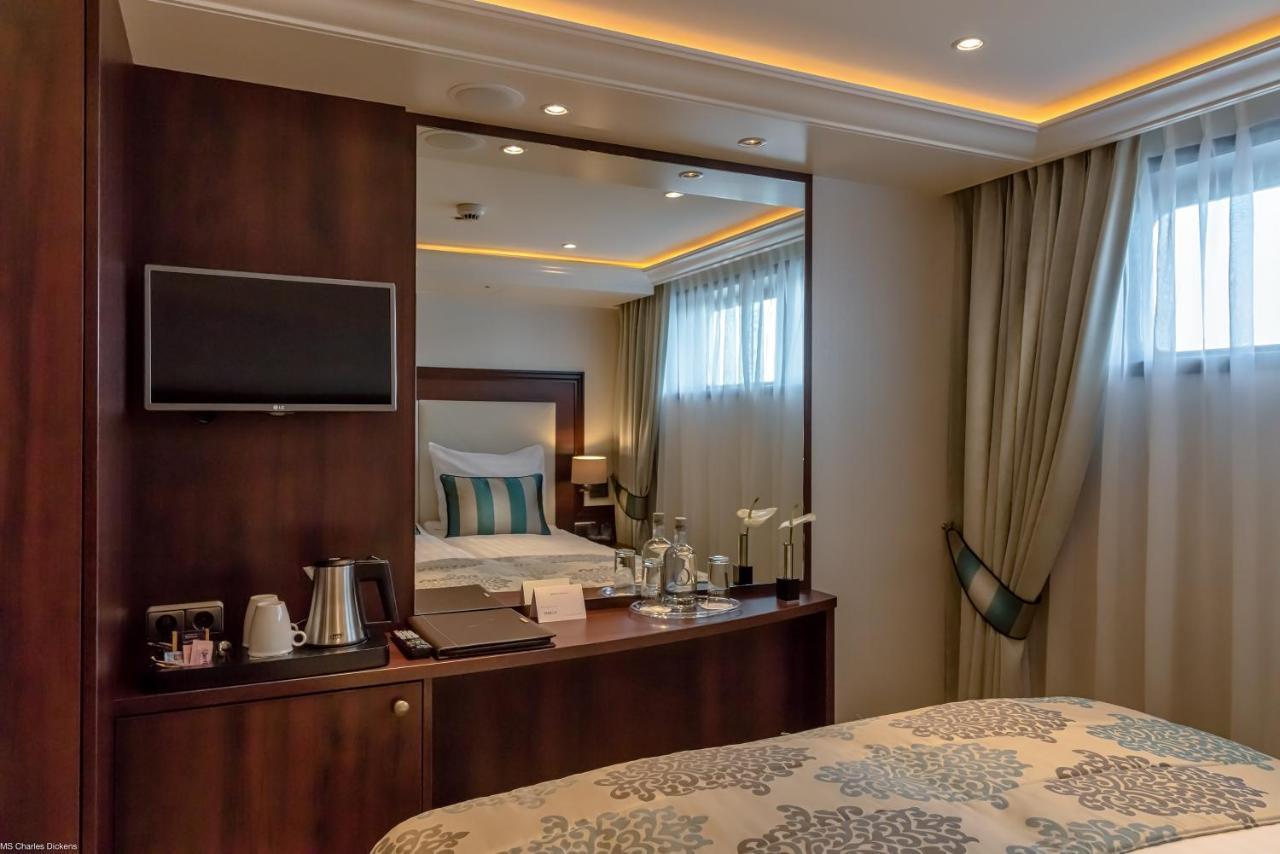 Select Ms Charles Dickens - Frankfurt Hotel Франкфурт на Майн Екстериор снимка