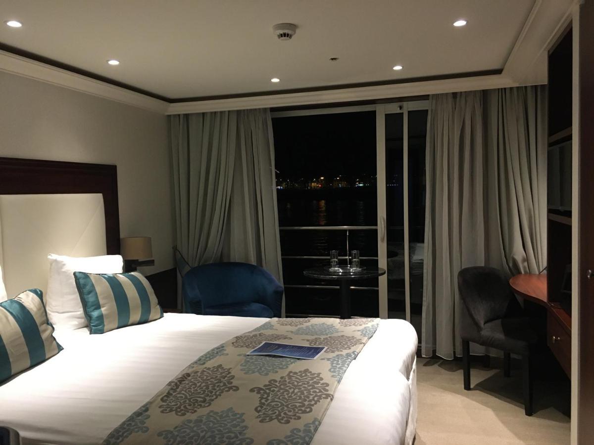 Select Ms Charles Dickens - Frankfurt Hotel Франкфурт на Майн Екстериор снимка